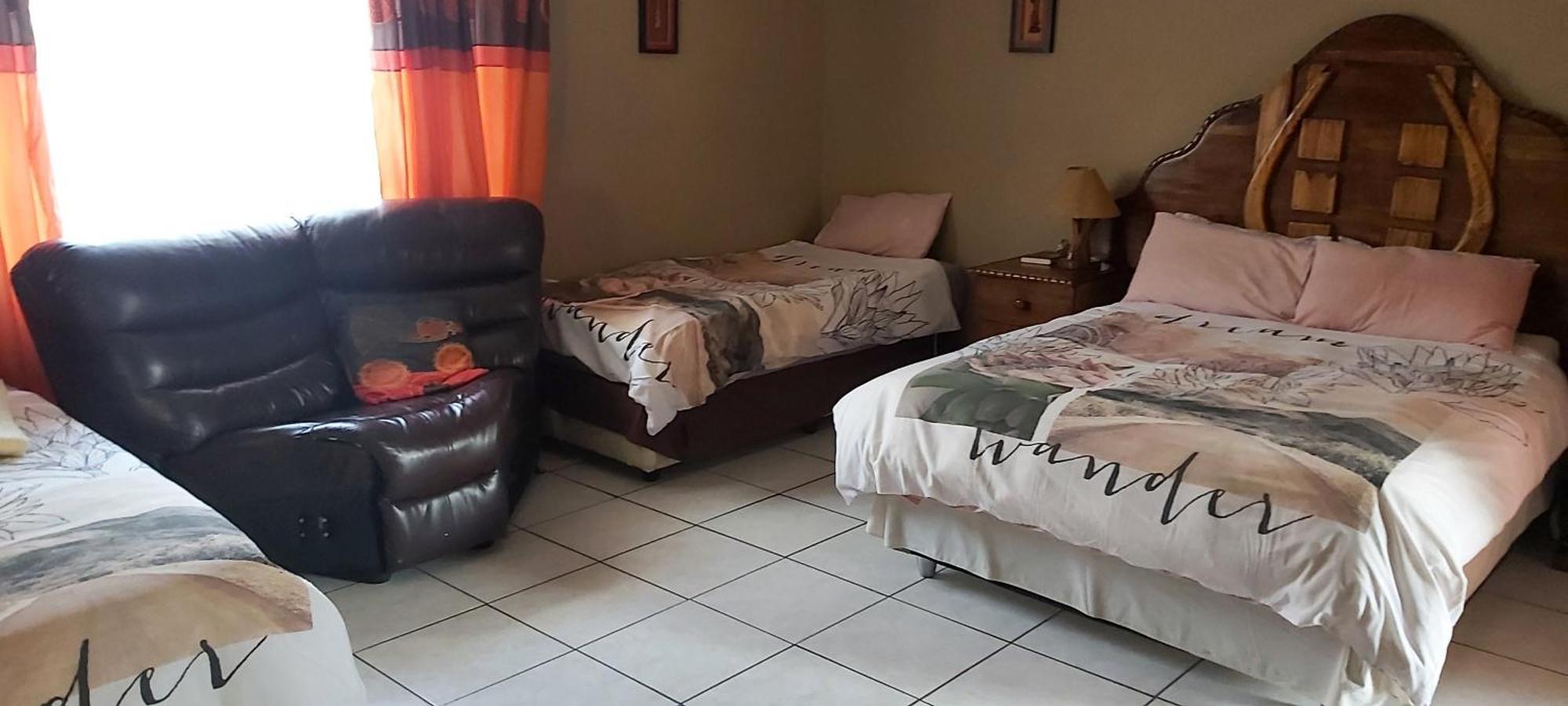 African Elephant Guesthouse Джермістон Екстер'єр фото
